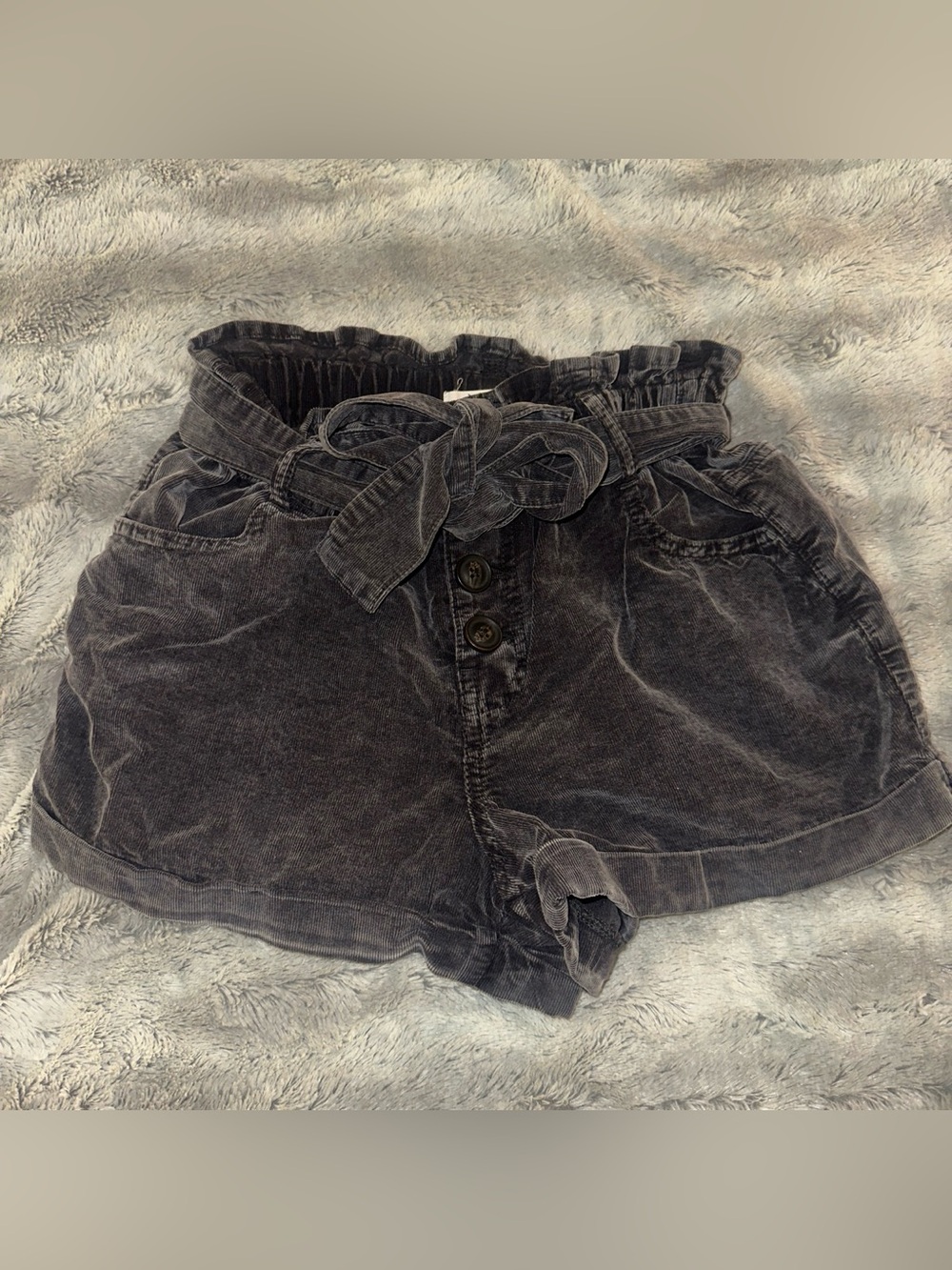 LIKE NEW women’s extra-small Black/grey corduroy shorts with tie waistband